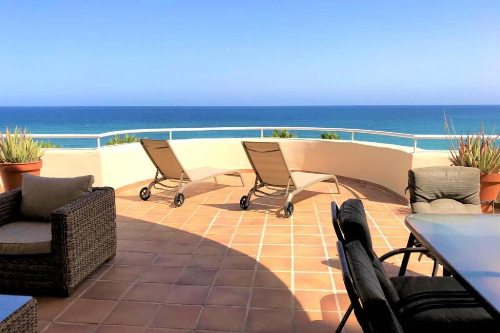 Penthouse Bermuda Beach 2 エステポナ エクステリア 写真