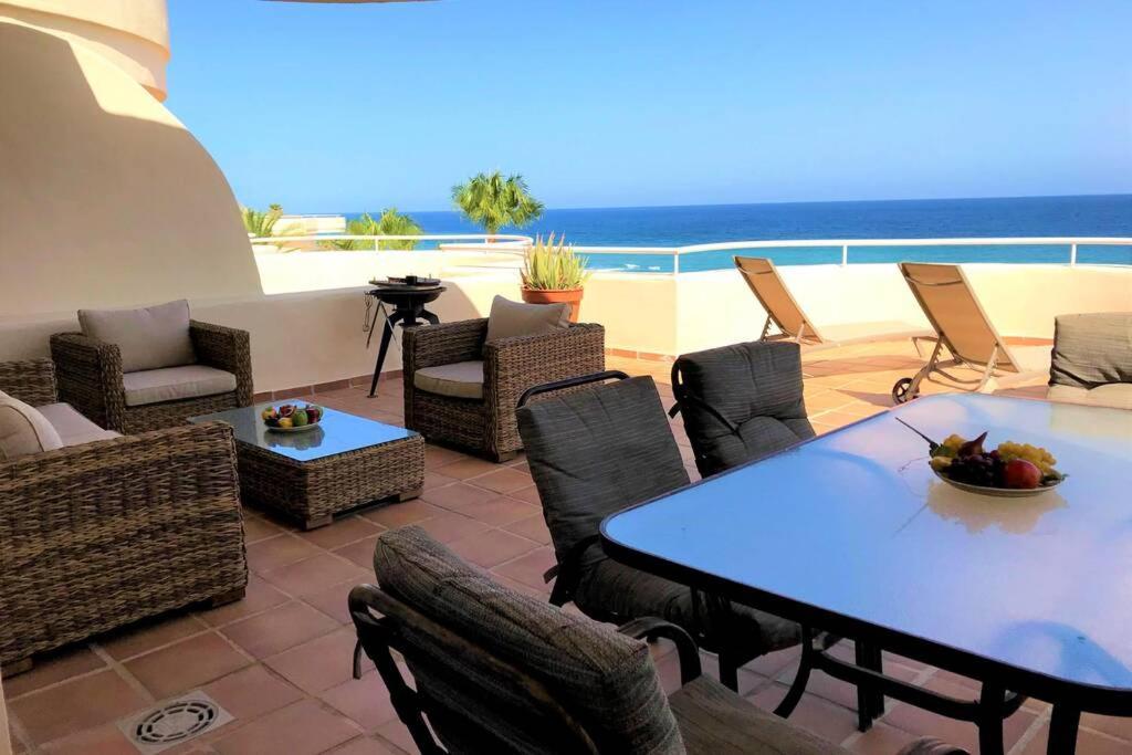 Penthouse Bermuda Beach 2 エステポナ エクステリア 写真